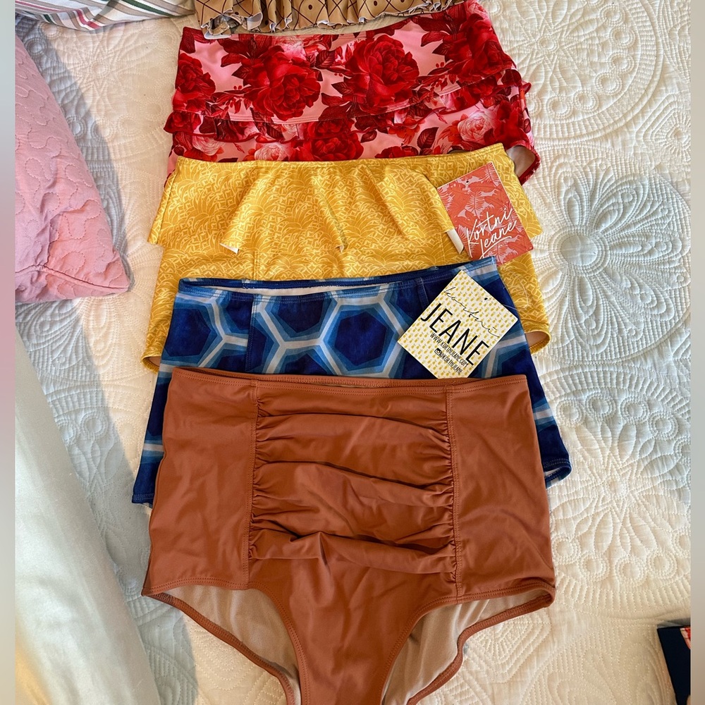 Kortni Jeane swim bottoms EUC & NWT